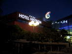 Hotel Histrion - Entrance into Hotel Histrion at night 