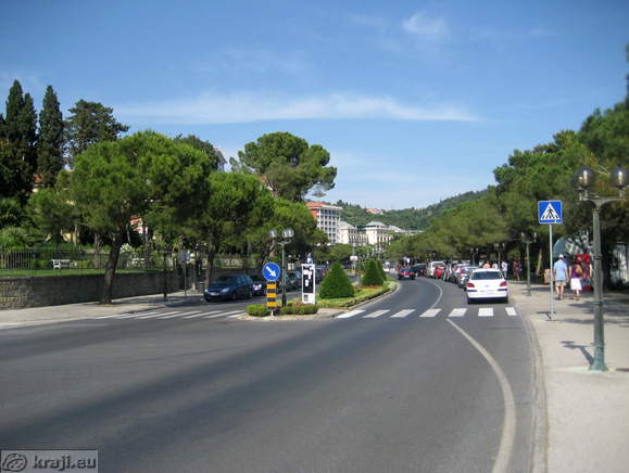 Cesta Obala v bližini hotela Marko