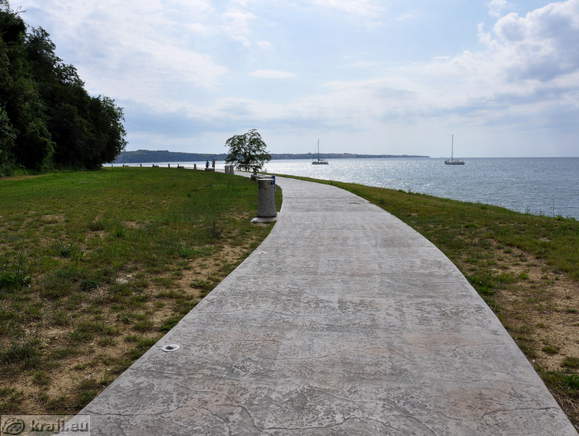 Path around Seca Cape