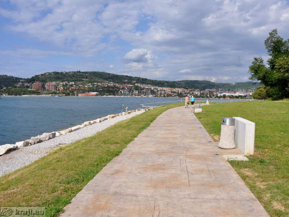 Path around Seca Cape with a view of Portoroz