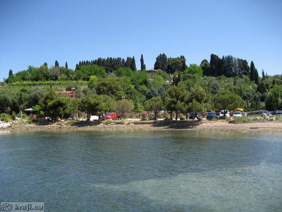 View of the parking area at the Seca Cape