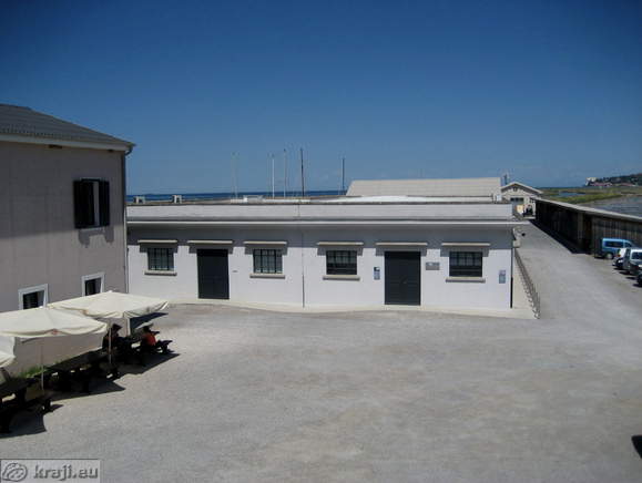 Projection and Multimedia Hall