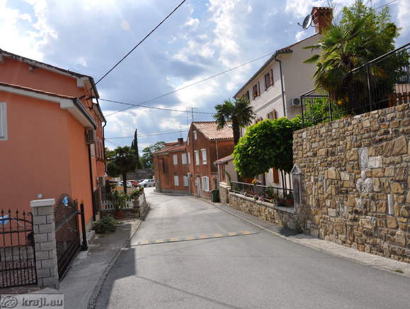 Osrednja ulica v Sečovljah