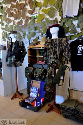 Majice in razna oprema