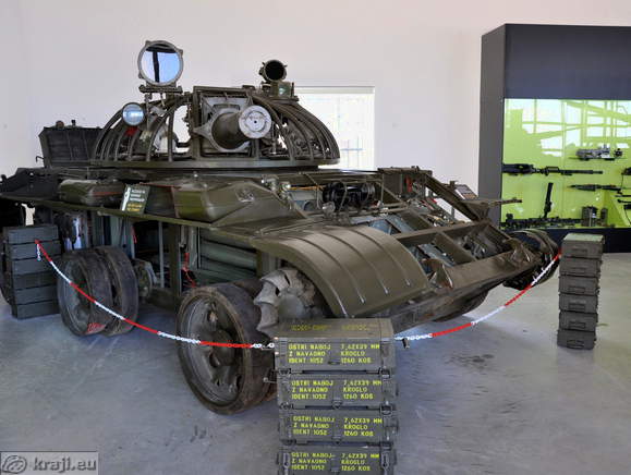 Der Park der Militärgeschichte Pivka - Panzer-Artillerie Sammlung