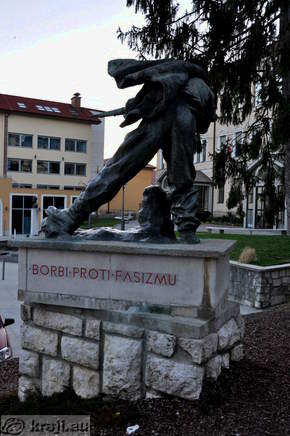 Postojna - Denkmal für die Nationale Befreiungskrieg gewidmet