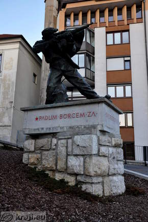 Postojna - Denkmal für die Nationale Befreiungskrieg gewidmet