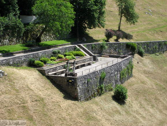 Predjama Schloss - Umgebung