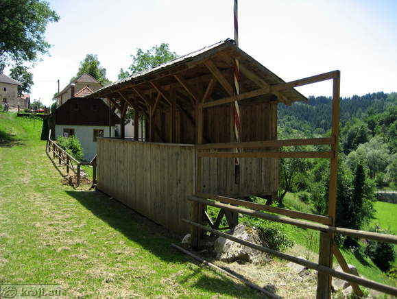 Predjama Schloss - Umgebung