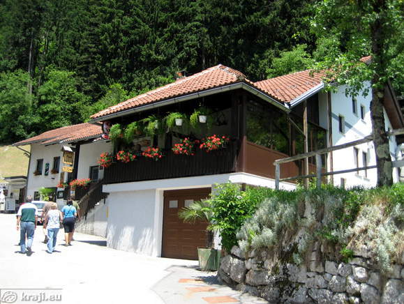 Predjama Schloss - Umgebung