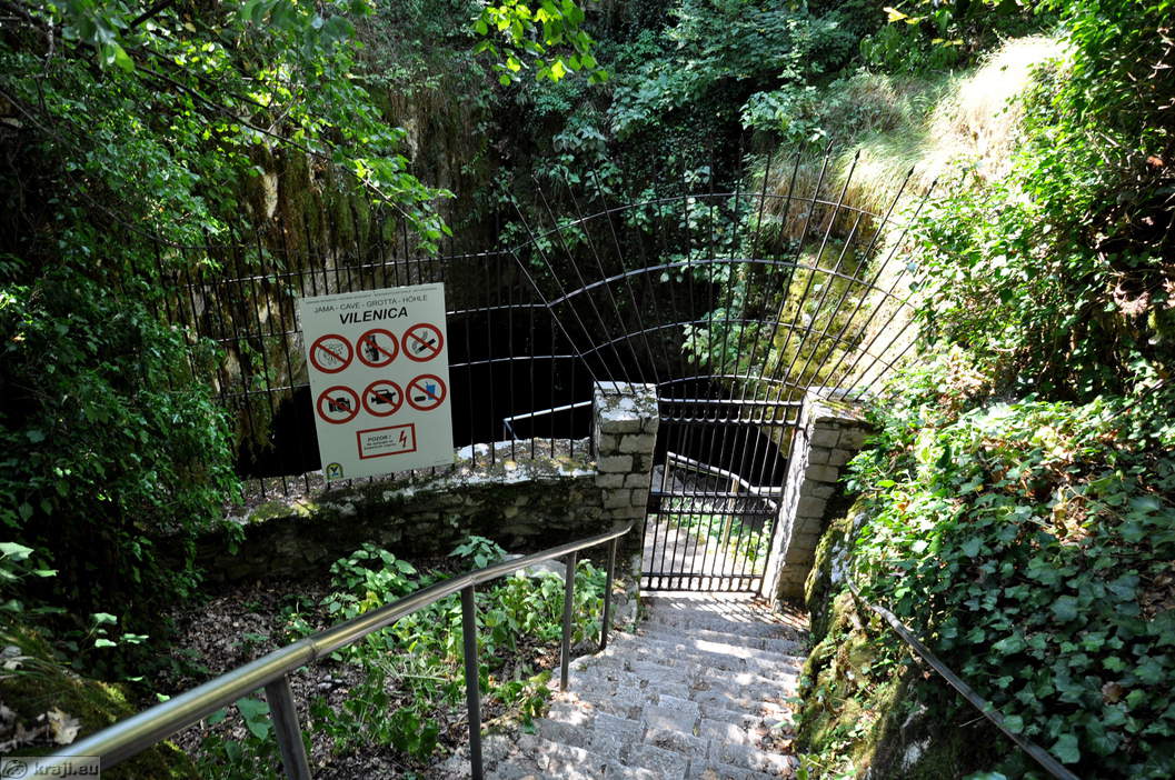 Vilenica Cave - Entrance - Photo: 6029-12 Vilenica Cave - Entrance