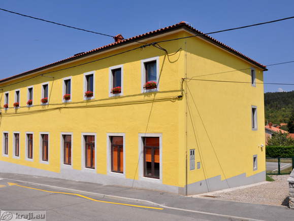 Primary school Lokev