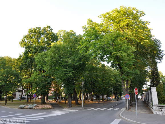 Sezana - Park am Gericht