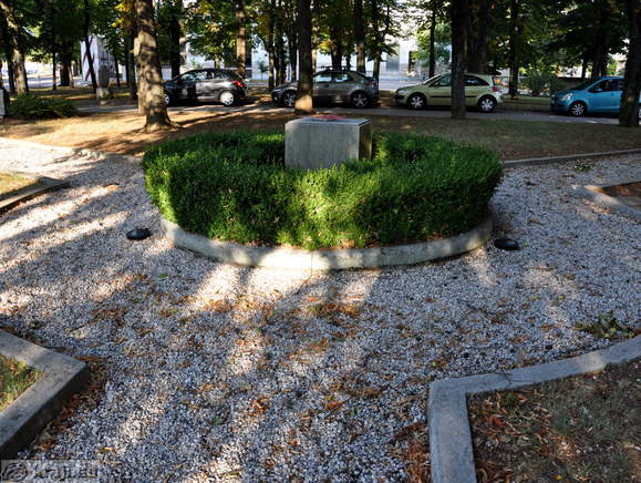 Sezana - Park am Gericht