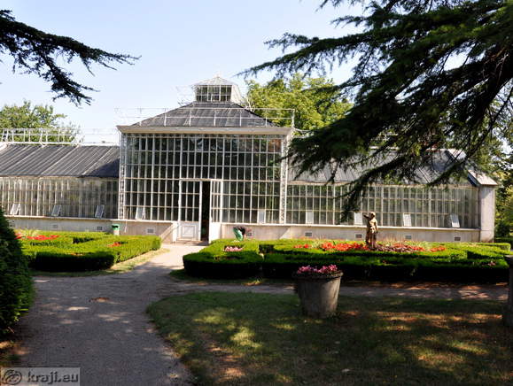 Entrance into the Palmarium