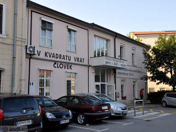 Knjižnica Srečka Kosovela  v Sežani