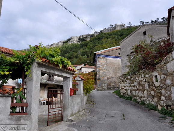 Old village Crni Kal