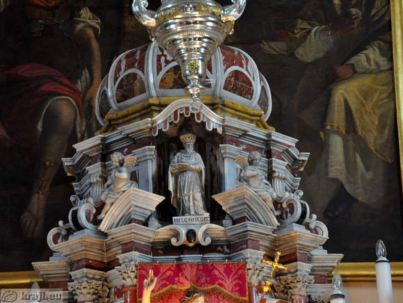 Zgornji del tabernakelja