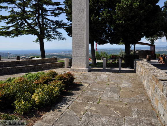 Marezige - Denkmal für den Nationalen Befreiungskrieg und die Vorkriegsopfer des Faschismus