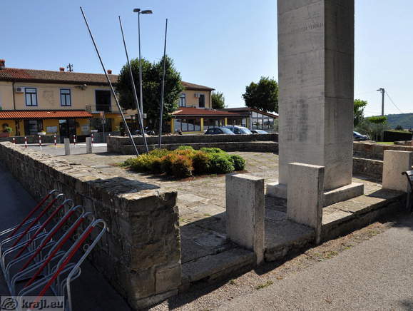 Marezige - Denkmal für den Nationalen Befreiungskrieg und die Vorkriegsopfer des Faschismus