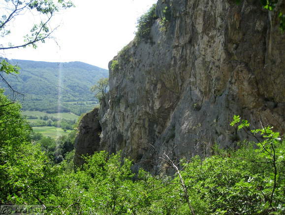 View of the Osp rock wall left of the Grad Cave