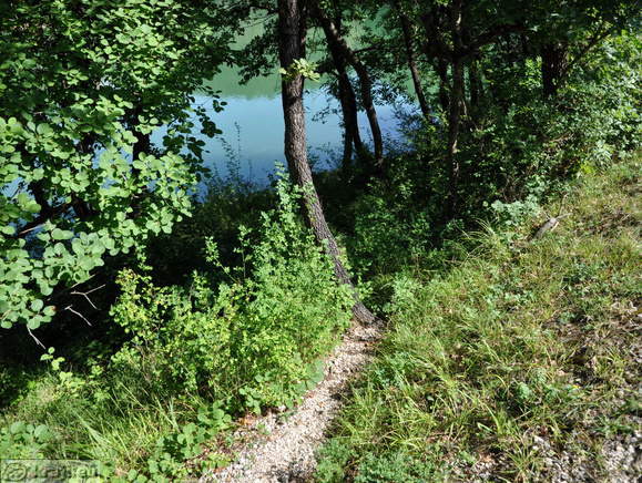 Pot proti Vanganelskemu jezeru