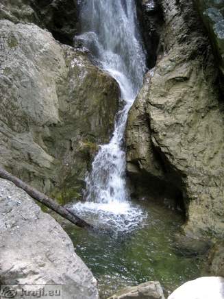 Pekel Waterfalls - Second waterfall (16m)