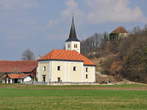 Radensko polje - Cerkev sv. Martina pri naselju Veliko Mlačevo 