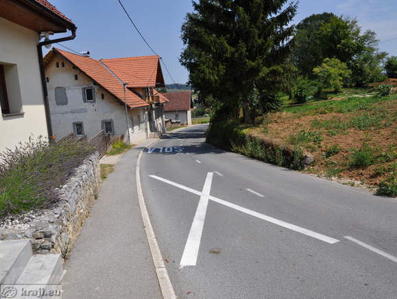 Road to the lower part of village Krka