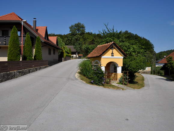 Muljava - Chapel of the Mother of God at the crossroads