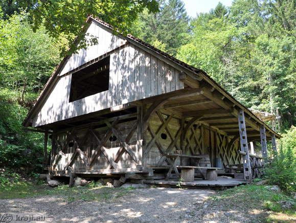 Gospodarsko poslopje