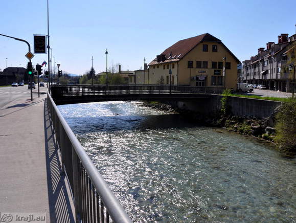 View back of the bridge