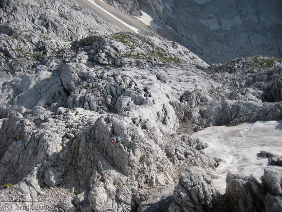 Walking trail: Kokrsko sedlo-Skuta <br> Path over Velike pode leads on the rocky pathless