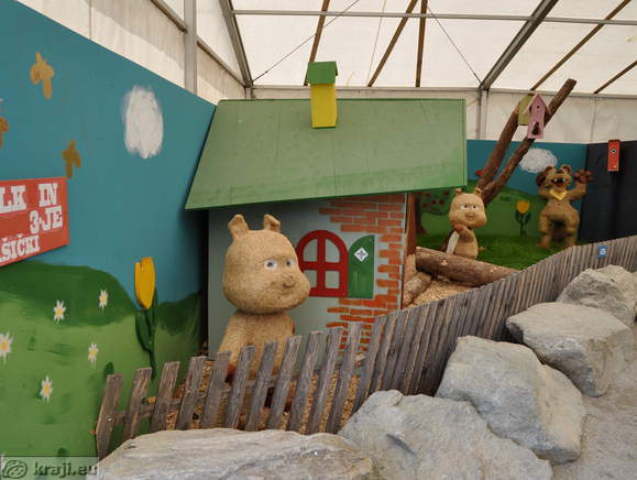 Dežela pravljičnih junakov - Volk in 3-je prašički