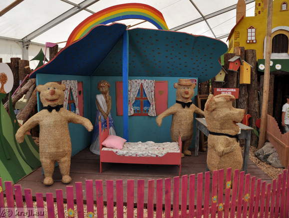 Zlatolaska in 3-je medvedki