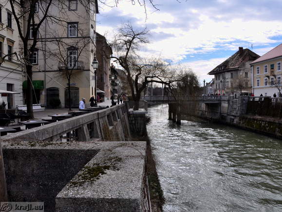 Cankarjevo nabrežje proti Šuštarskemu mostu