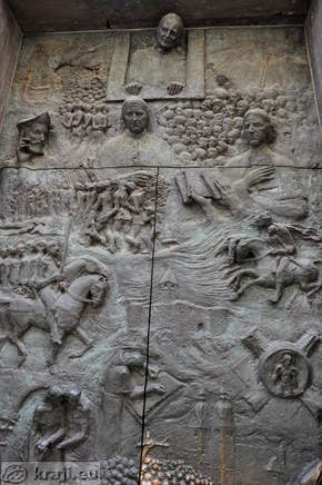 Slovenska vrata upodabljajo slovensko zgodovino