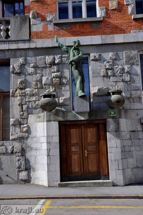 National- und Universitätsbibliothek - Moses Statue