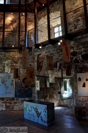 Notranjost peterokotnega stolpa