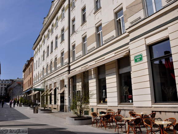 Coffeehouse tables at Nazorjeva ulica