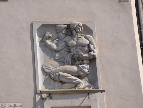 Relief - Delo (kipar Dolinar)