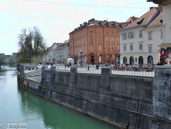 Novi trg ob Ljubljanici