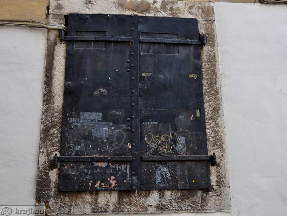 Kovana železna polkna