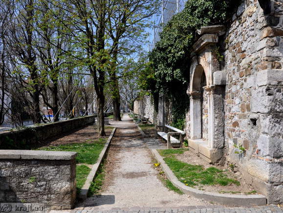 Walls and park