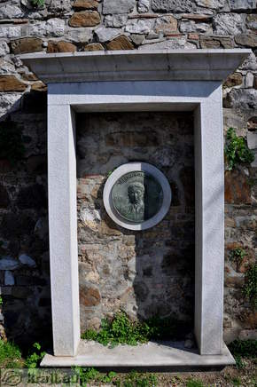 Krizanke - Srecko Kosovel Gedenkstätte