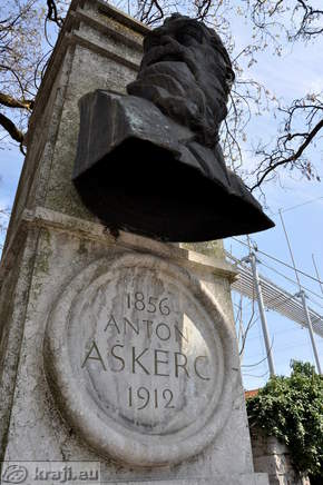 Krizanke - Denkmal Anton Askerc