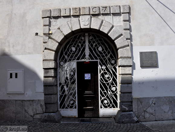 Secondary School for Design and Photography