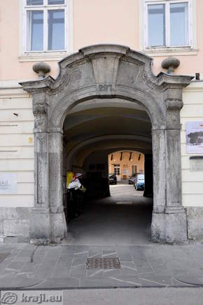 Former Court Hospital - Portal
