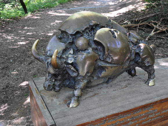 Zivalski vrt (Zoo) - Statuen von Janez Boljka