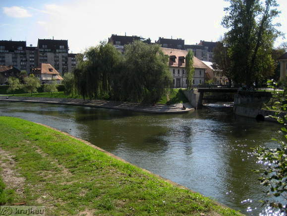 Izliv Gradaščice v Ljubljanico pri Trnovskem pristanu